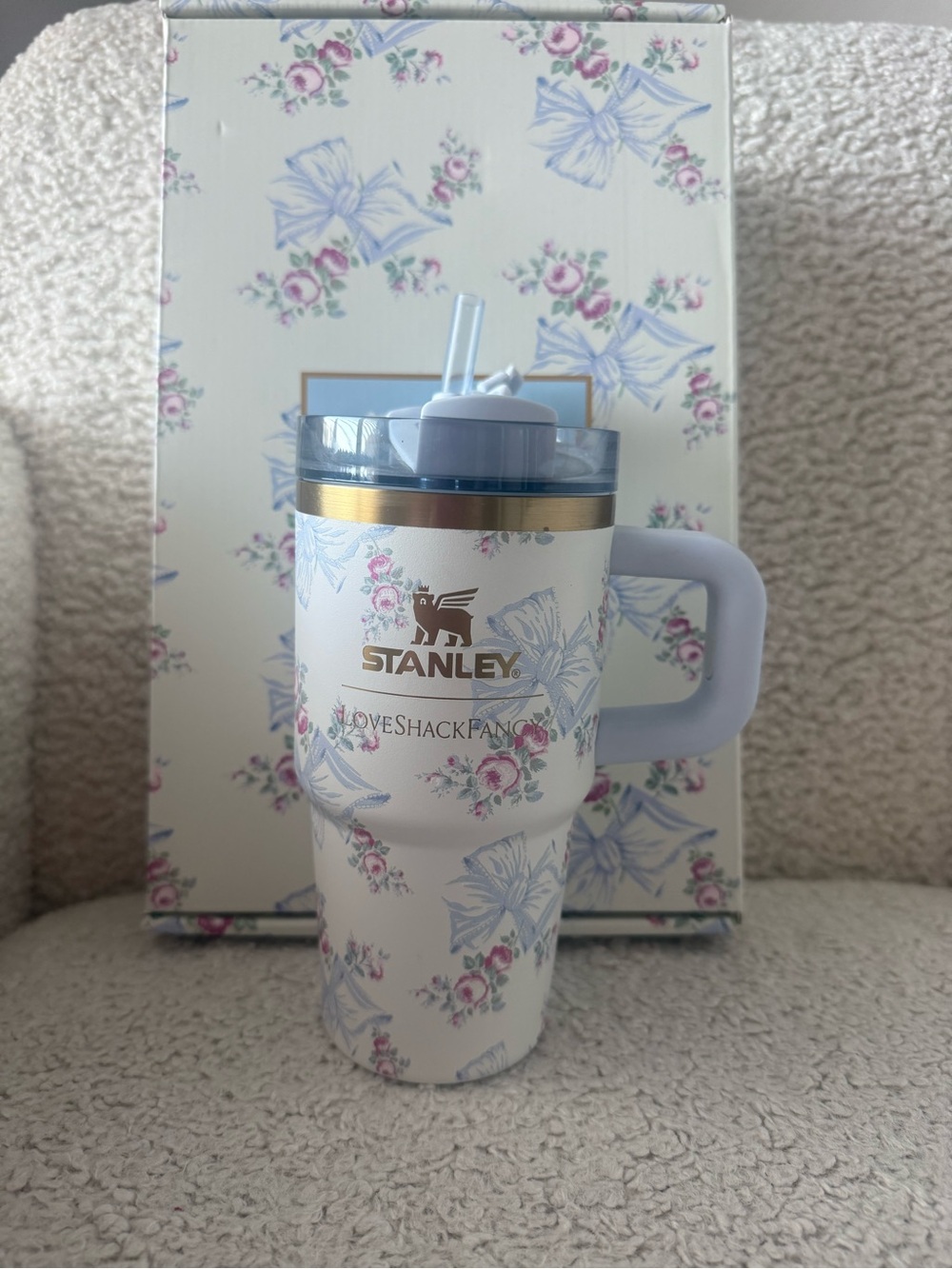 Stanley LoveShackFancy  quencher 20 oz limited edition sold out blue floral bows